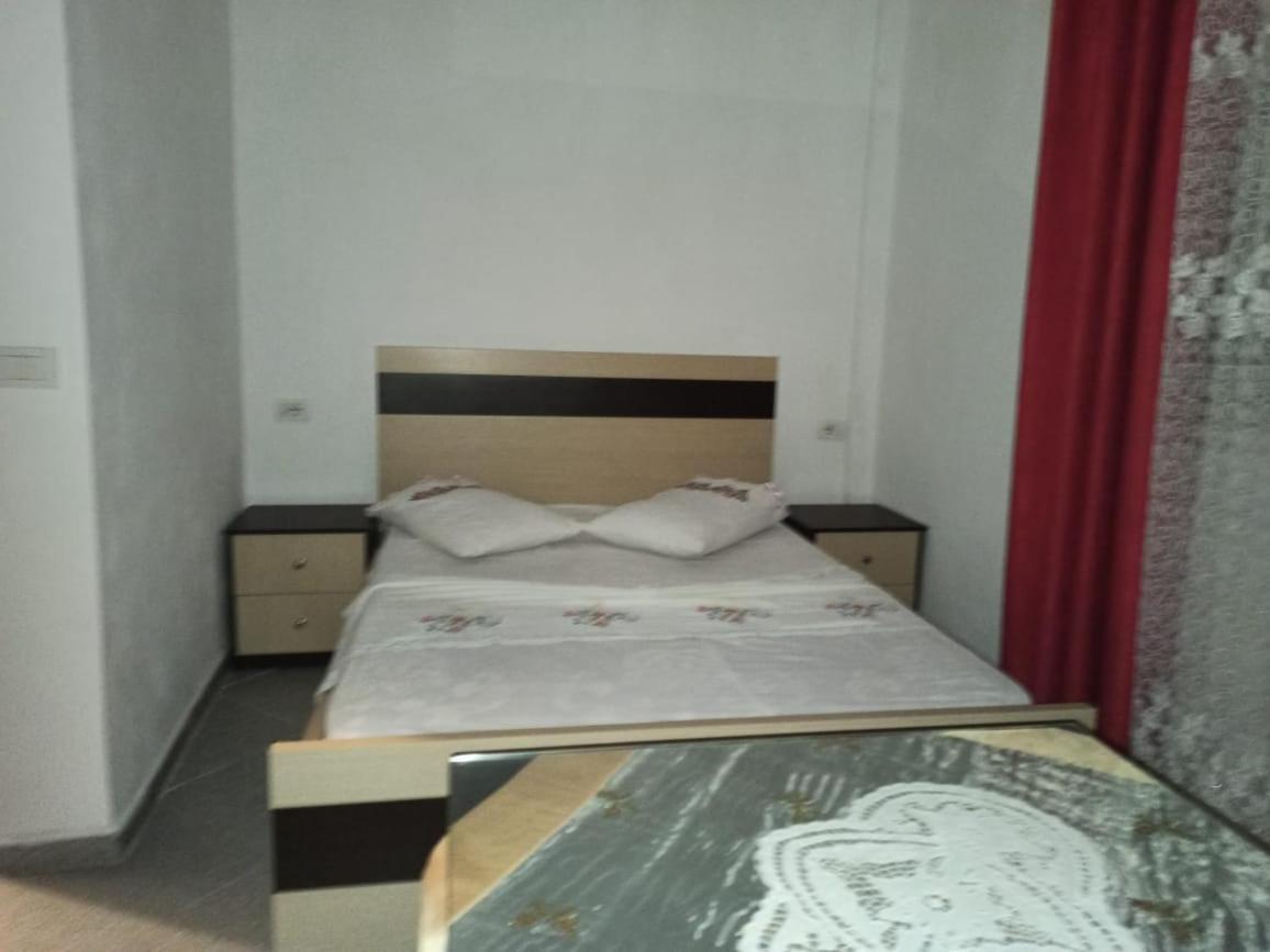 卡萨米尔Apartament Gerdani公寓 外观 照片