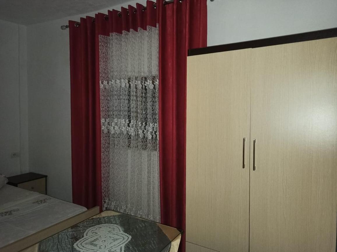 卡萨米尔Apartament Gerdani公寓 外观 照片